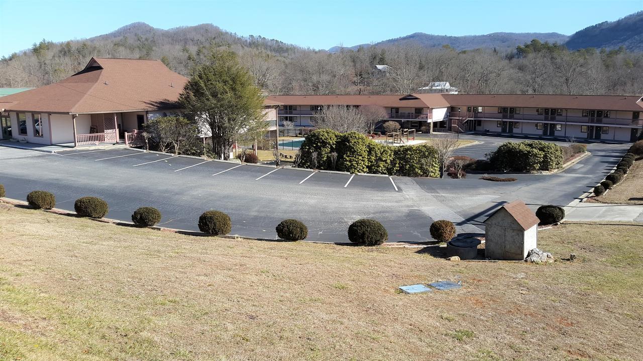 Mountain Valley Inn Dillard Exterior photo